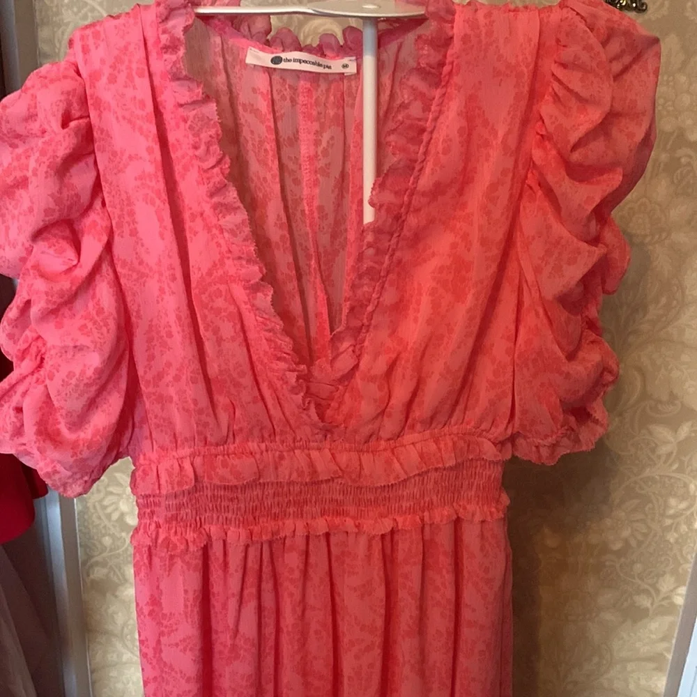 The Impecxabke pig Olivaceous party dress. NWOT.‎ Retail 155 - Picture 4 of 6